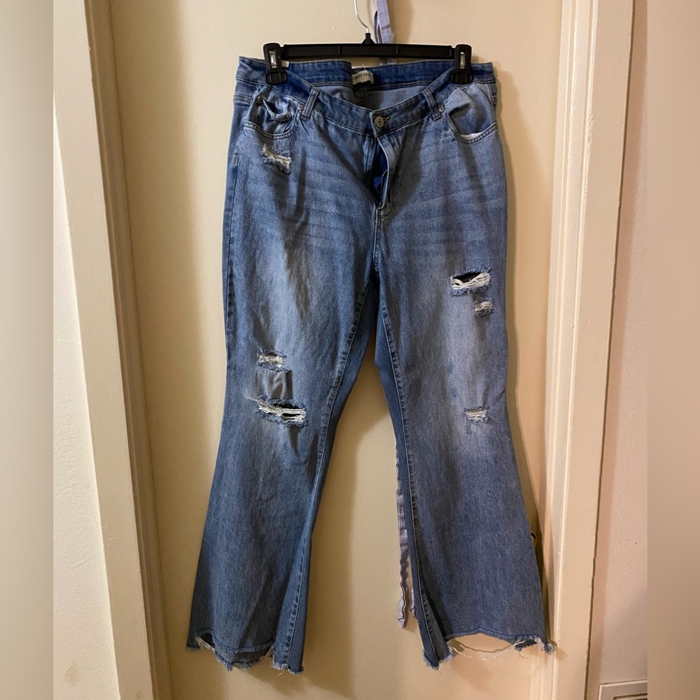Almost Famous Size 18